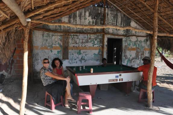 Parada em boteco em Orominas, pequeno povoado na região de Nova Roma - GO